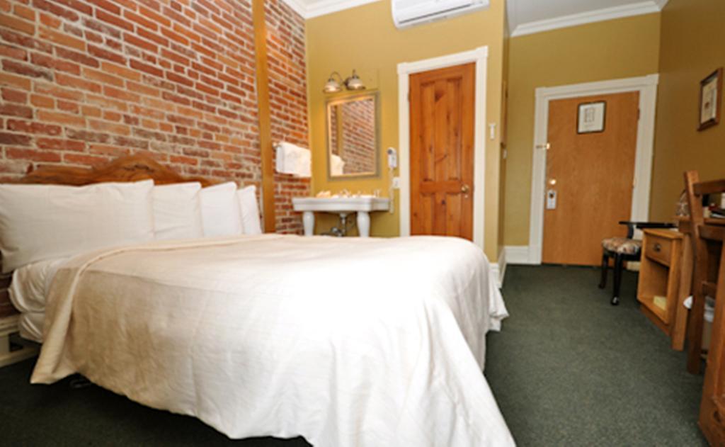 Hotel Ermitage Quebec City Room photo
