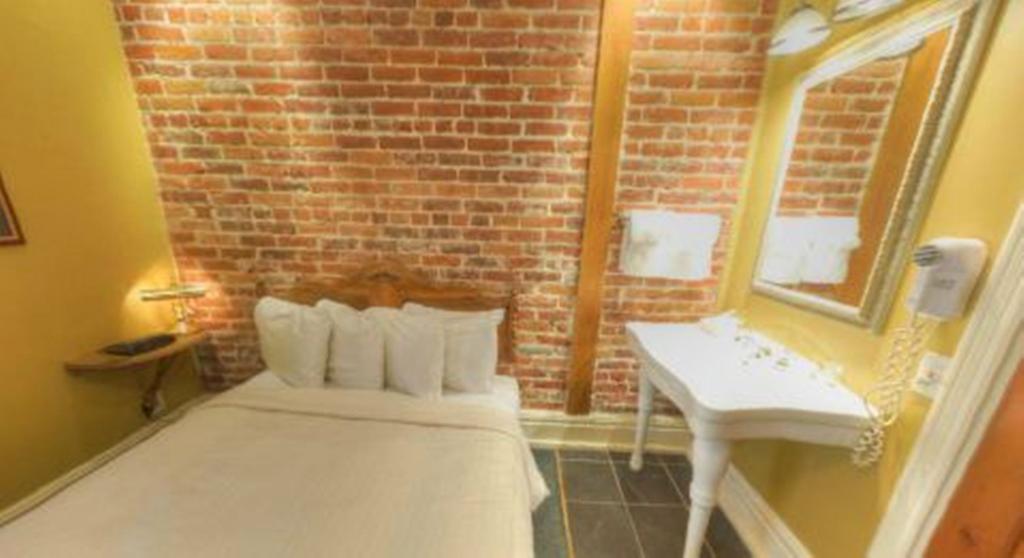 Hotel Ermitage Quebec City Room photo