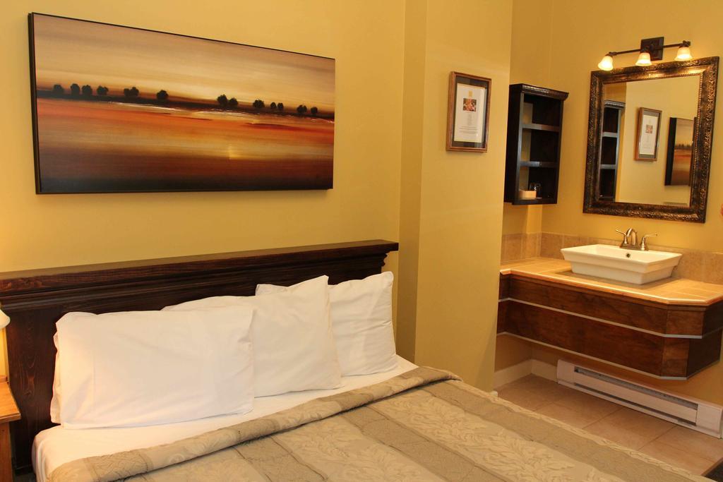 Hotel Ermitage Quebec City Room photo